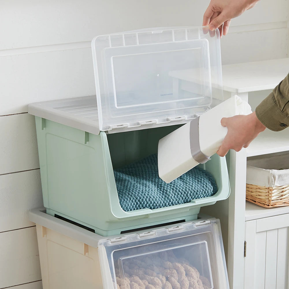 Kidkid 34L Stackable Plastic Storage Box with Lid and Four Smooth Wheels Snacks Crafts Toys Storage Box